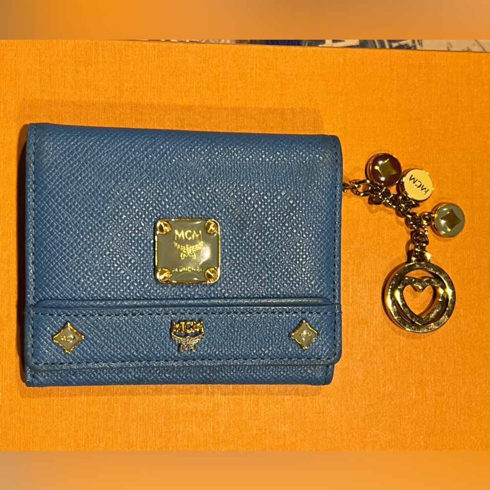 MCM Leather Wallet Blue Gold Hardware Heart Bag Charm Logo Charms Key Chain